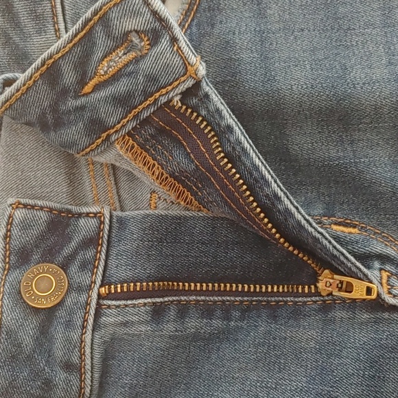Old Navy Mid Rise Kicker Boot Cut Jeans Size 6 - Picture 3 of 5